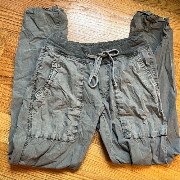 Standard James Perse gray cargo pull on drawstring pants size 0 - Picture 5 of 7